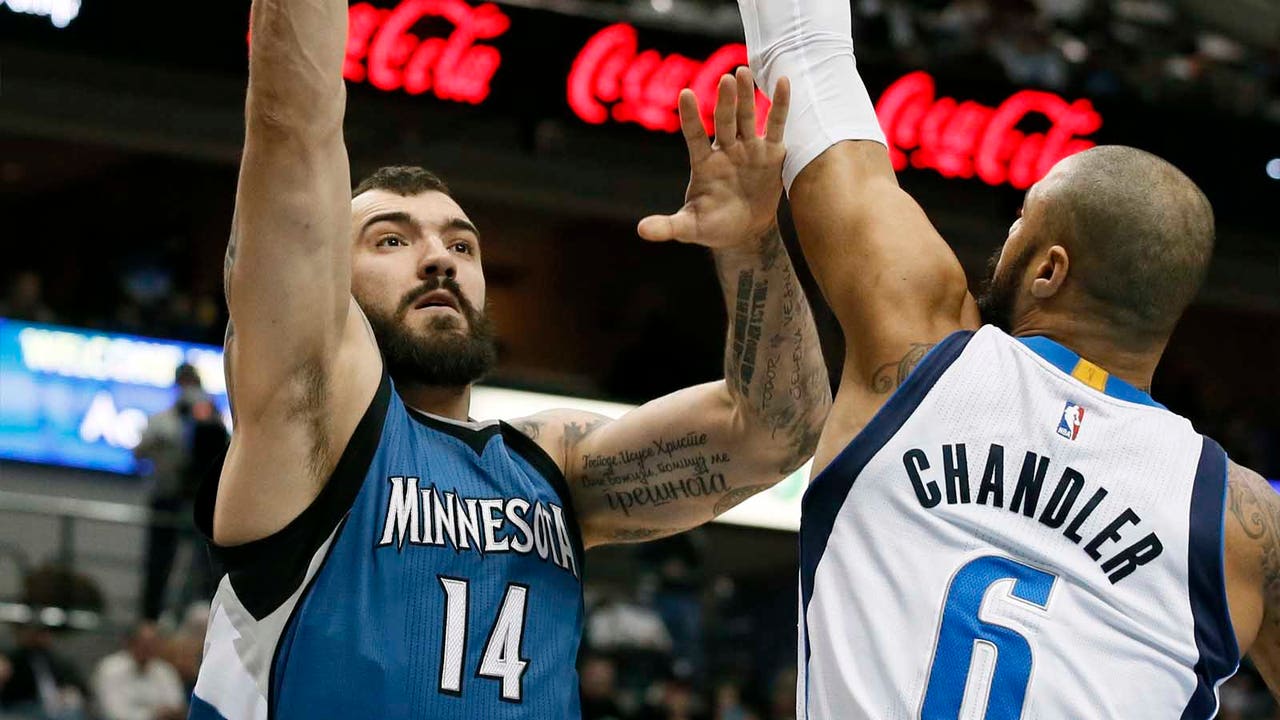 Wolves' comeback try falls short against Mavs